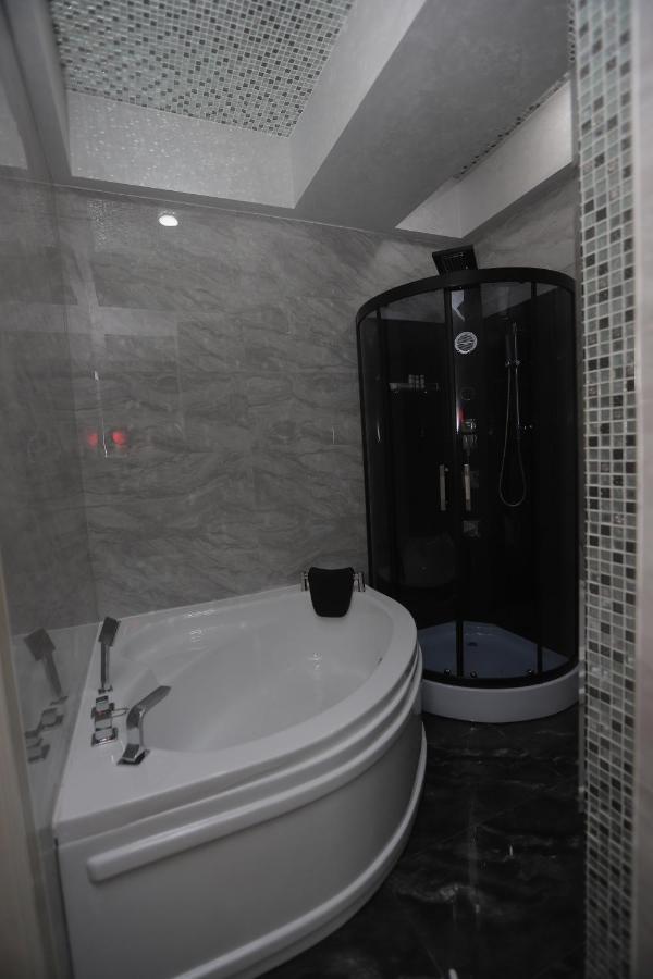 Hotel Reikartz Amirun Tachkent Extérieur photo