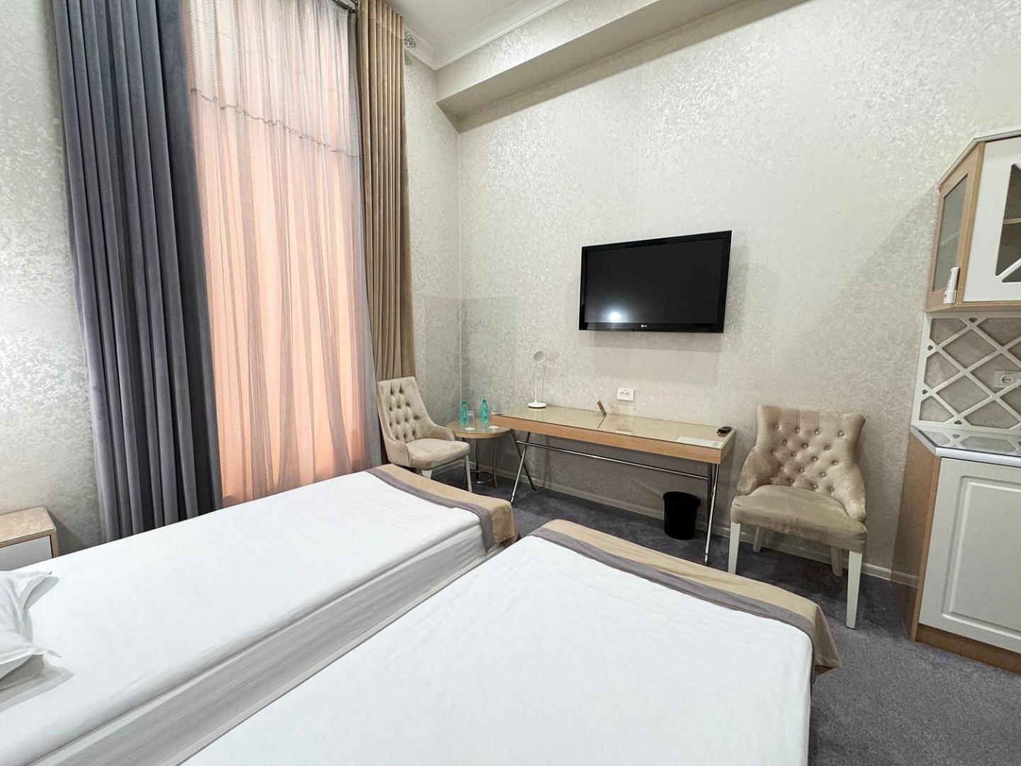 Hotel Reikartz Amirun Tachkent Extérieur photo