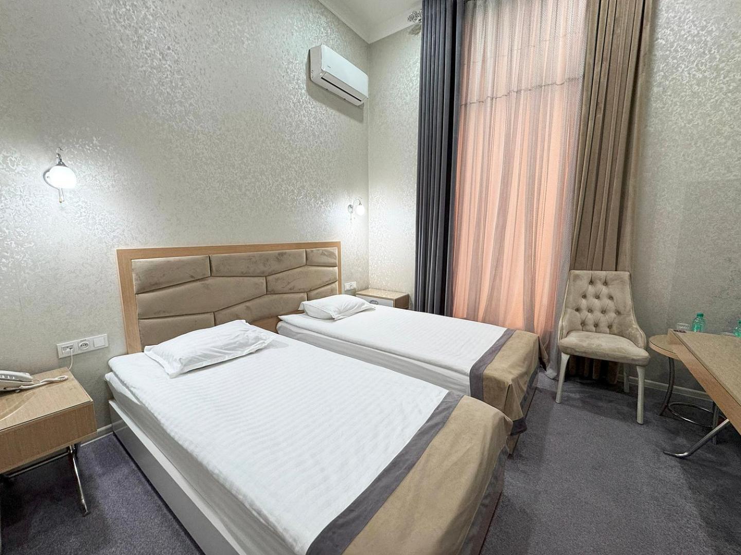 Hotel Reikartz Amirun Tachkent Extérieur photo